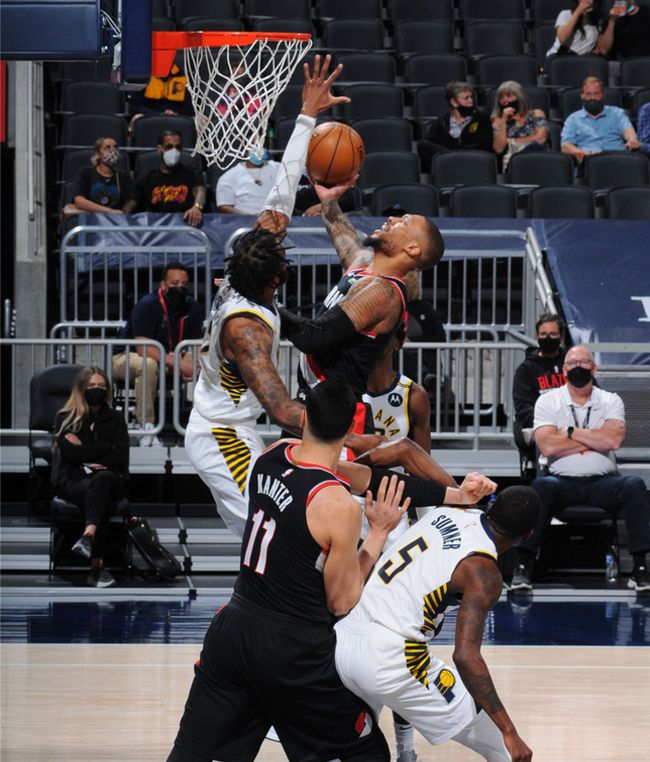 山西队逆转步行者，麦科勒姆点燃赛场