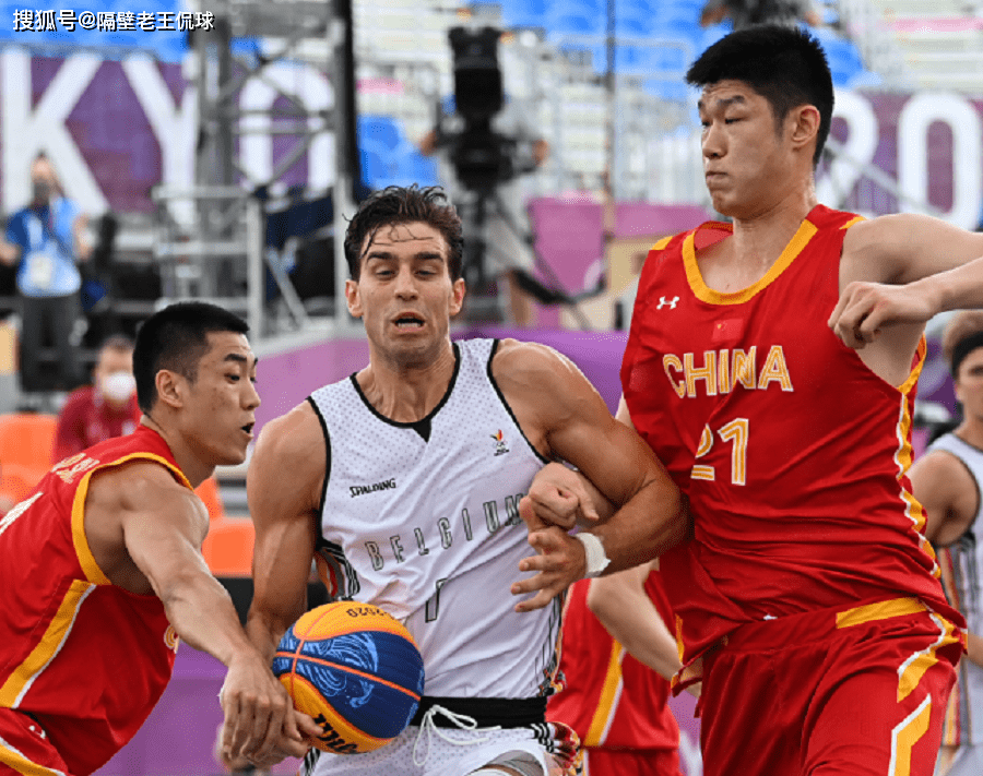 波兰队逆转日本队，奥恰洛夫高光表现