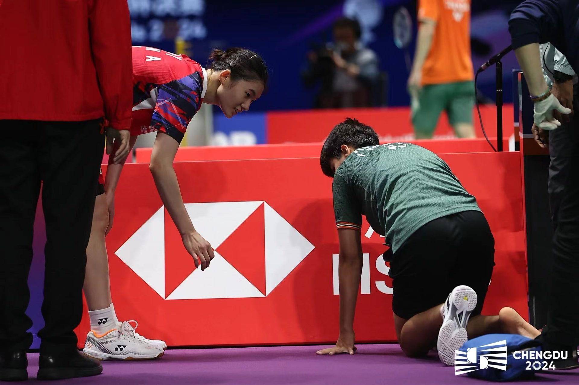 印度队横扫中国队,陈雨菲惊艳四座 印度队横扫中国队,陈雨菲惊艳四座