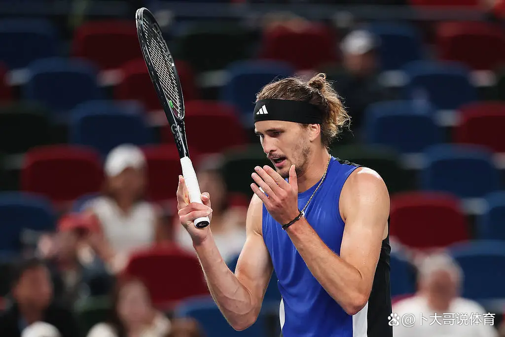 ATP总决赛完胜法网，兹维列夫高光表现