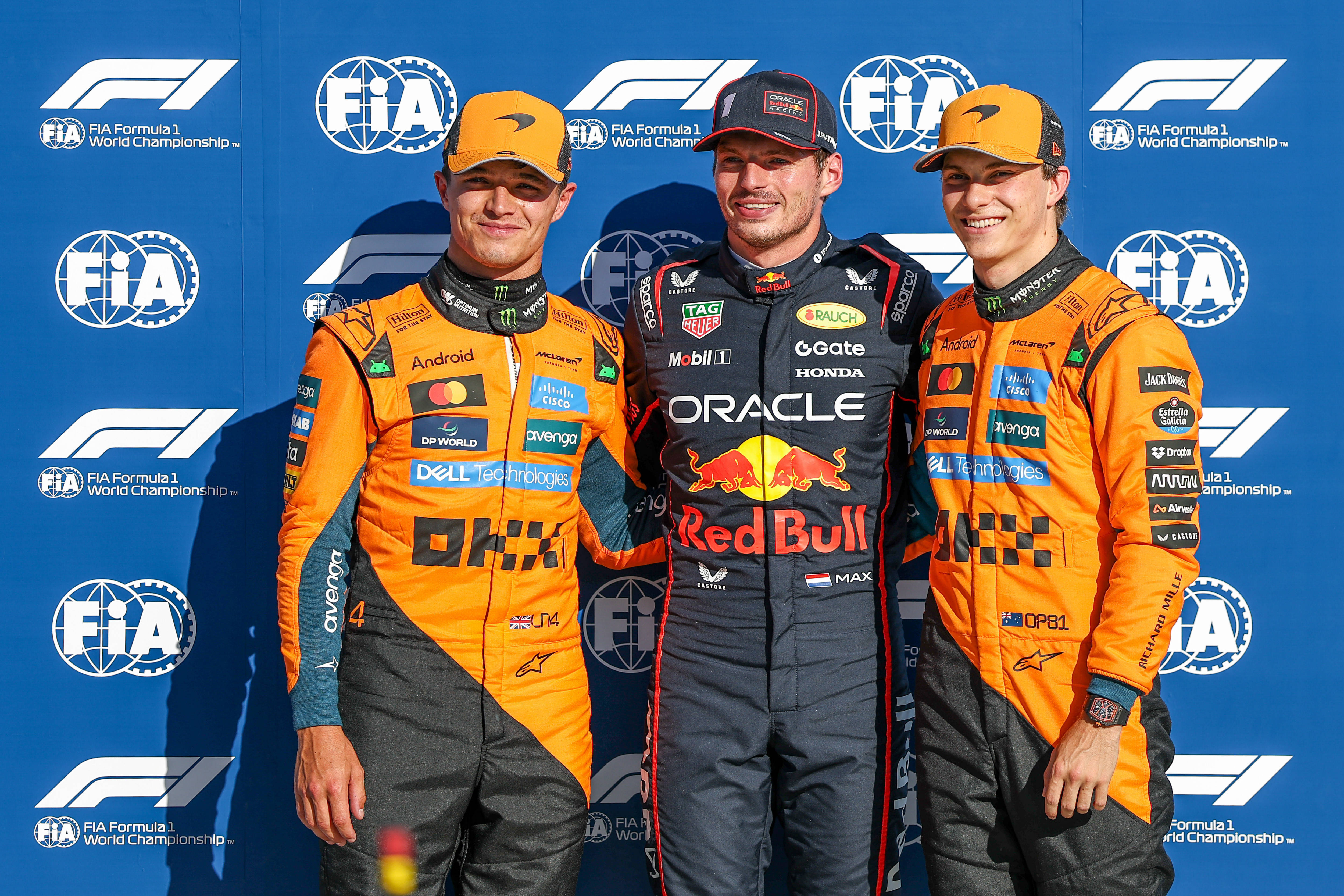 阿斯顿马丁轻取红牛车队，皮亚斯特里状态火热