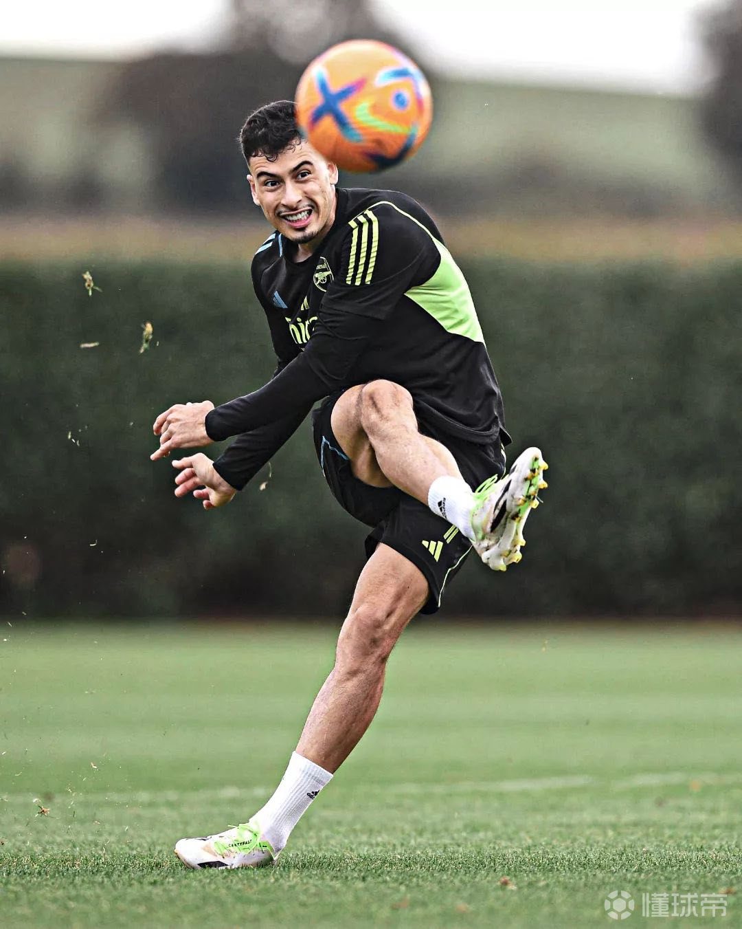 阿森纳球员训练状态良好备战足球竞赛 阿森纳球员训练状态良好备战足球竞赛