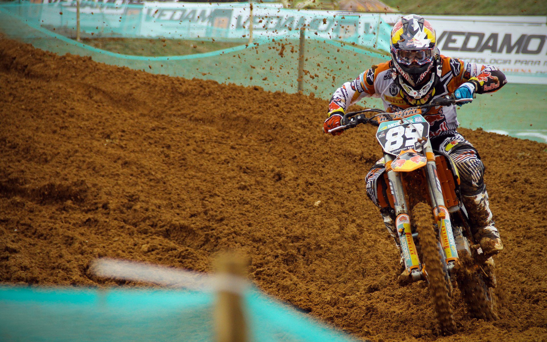 奥纳纳神扑定乾坤，加拿大加时鏖战力克牙买加