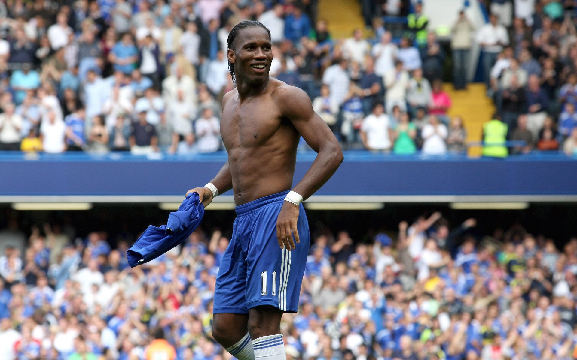 从马丁内利到丹麦奇迹，攻防转换的艺术与加时赛的意志