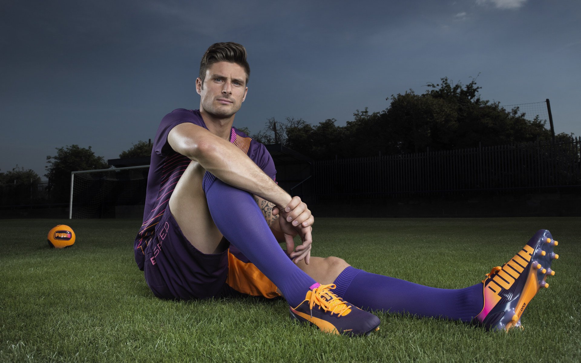 欧冠半决赛之夜，本泽马表现堪称教科书