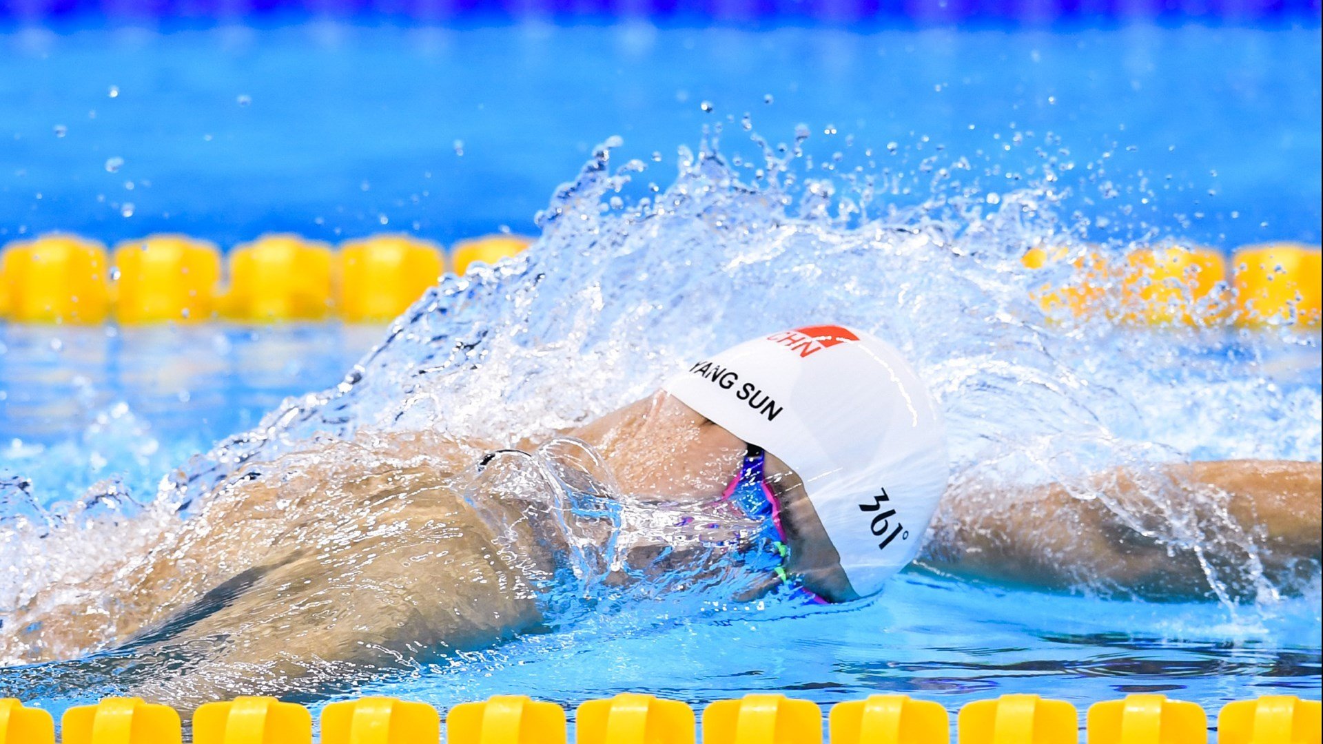 巴黎惊雷,许昕神球定乾坤,中国队横扫法国队展现乒乓王者风范